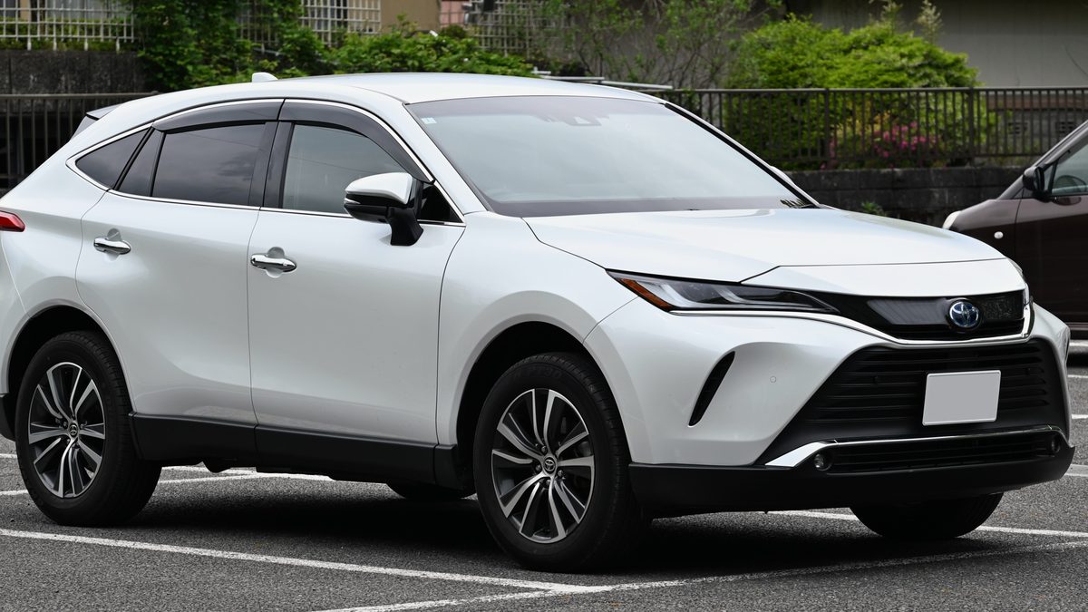 SUVの一例。最低地上高に余裕のあるクロスオーバーSUV